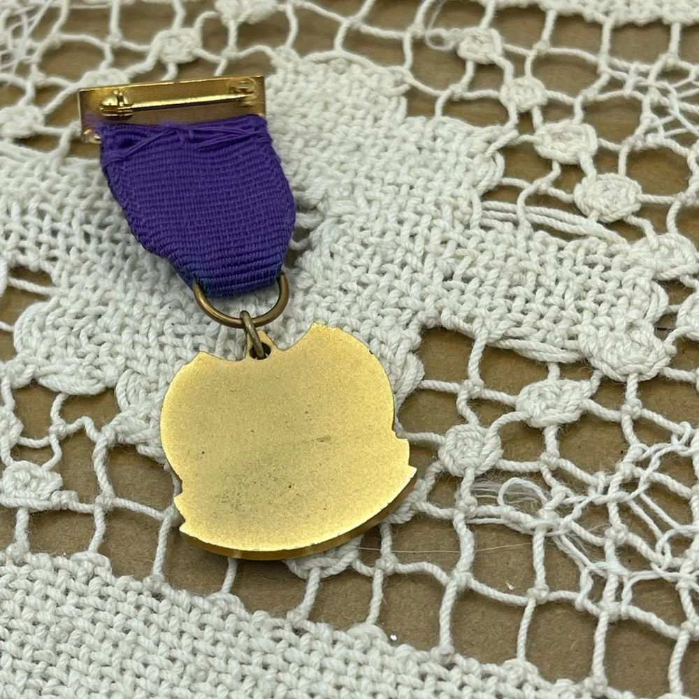 Gold and Purple‎ Moose Service Medal